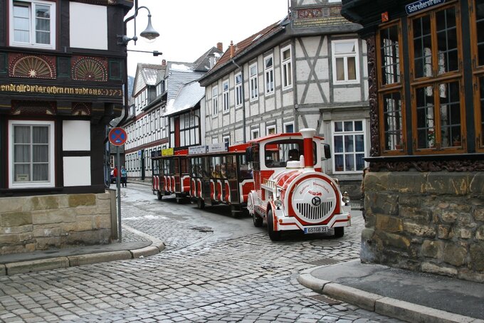 Bimmelbahn im historischen Stadtkern