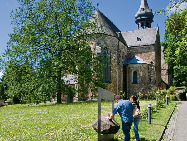 Frankenberger Kirche von vorne fotografiert
